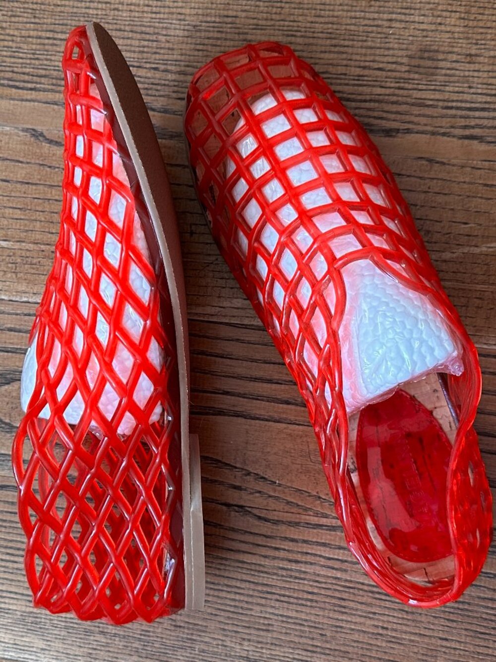 Red Jelly shoes Size 7 - Picture 1 of 3